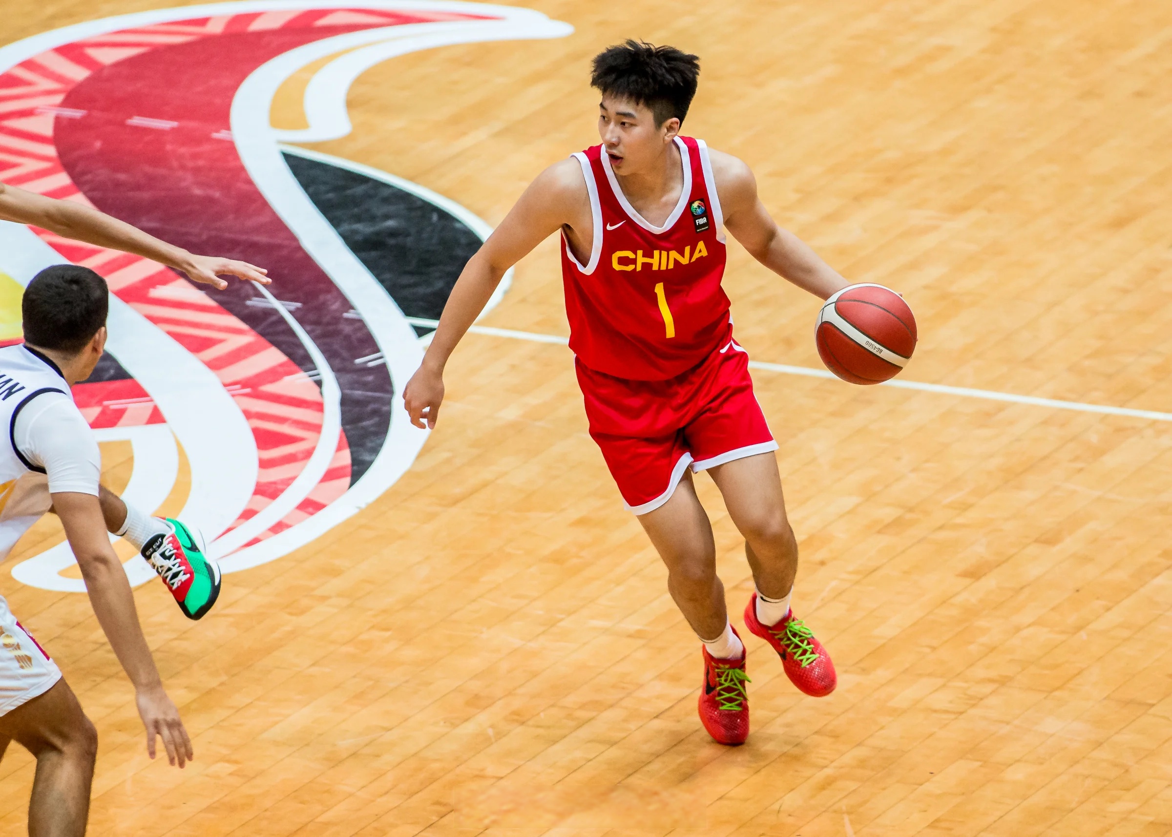 开云体育下载-快船鏖战北京队，赵继伟带队取胜