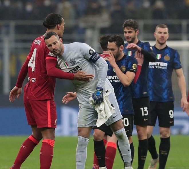 国际米兰翻盘西班牙，范戴克扛起全队